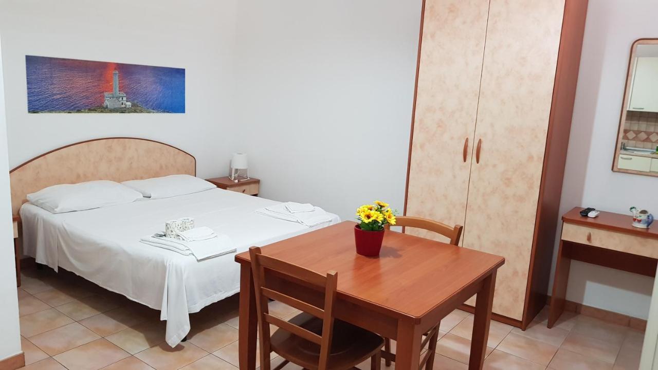 Catona House Aparthotel Otranto Bagian luar foto